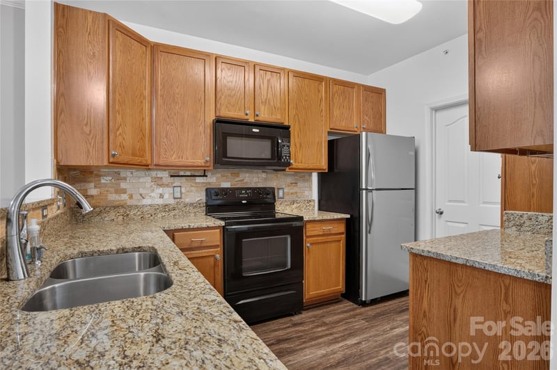 17221 Doe Valley Ct, Cornelius, NC 28031