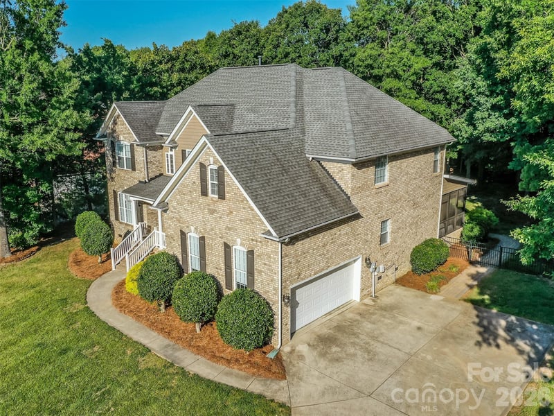 6167 Four Wood Dr, Matthews, NC 28104