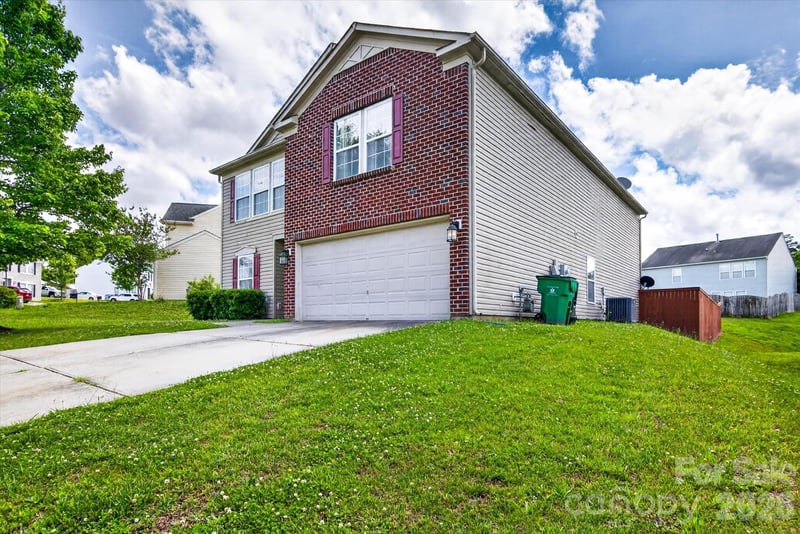 1533 Bray Dr, Charlotte, NC 28214