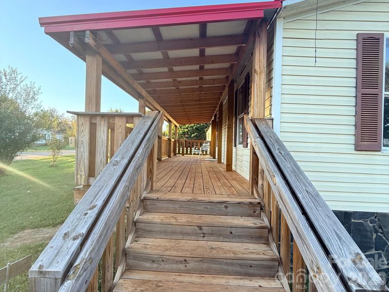 2330 Springdale Dr, Newton, NC 28658
