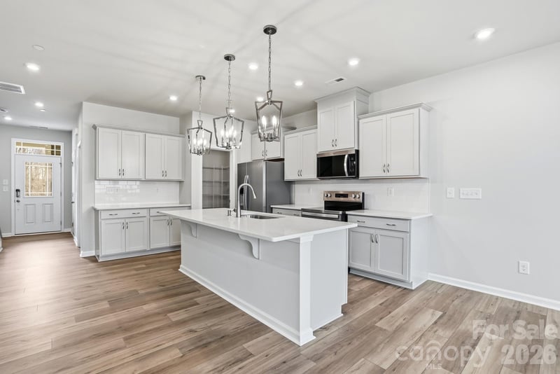 2540 Hedgecliff Rd, Kannapolis, NC 28025