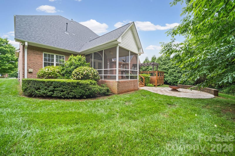 4709 Mcdade Ln, Gastonia, NC 28056