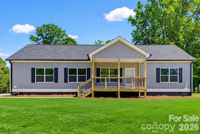 109 Sarah Ave, Newton, NC 28658