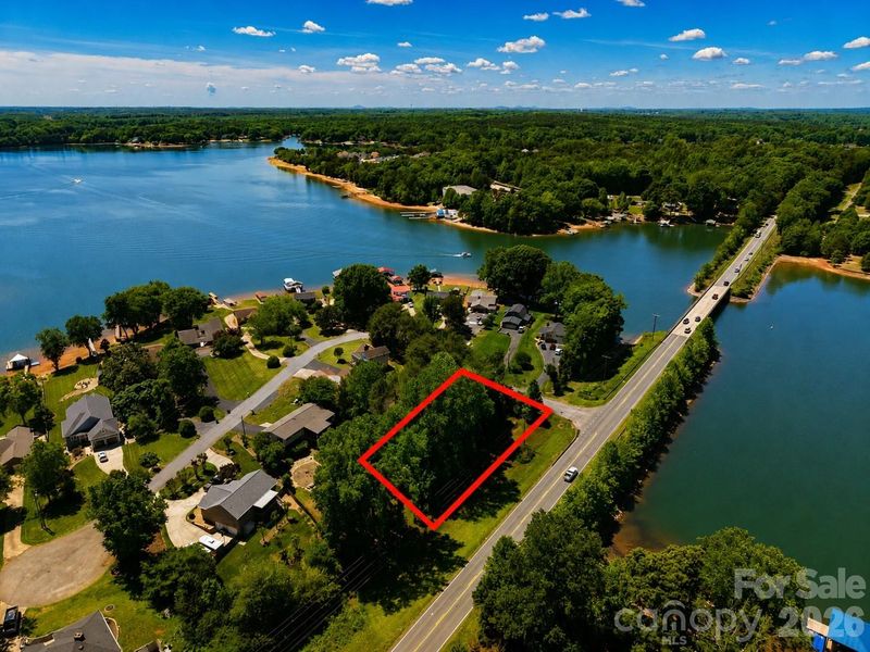 4244 Harbor Ln, Sherrills Ford, NC 28673