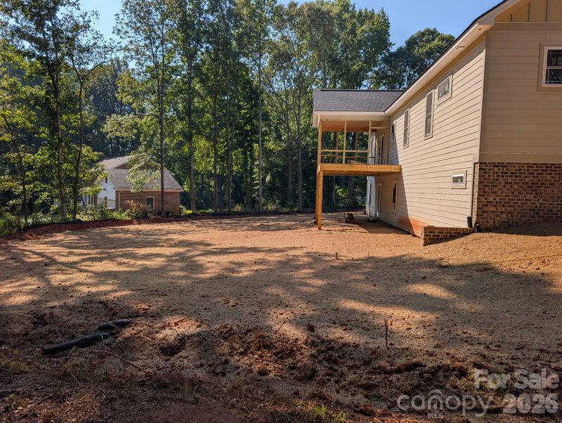 1895 Knolls Dr, Newton, NC 28658