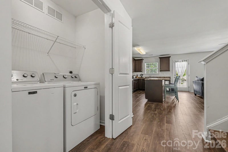 2428 Alex Ryan Dr, Charlotte, NC 28216