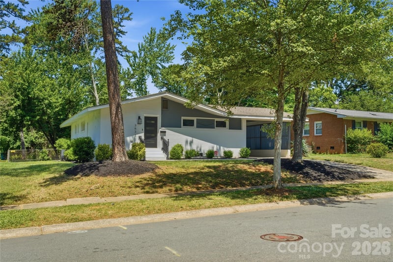 3633 Rosehaven Dr, Charlotte, NC 28205