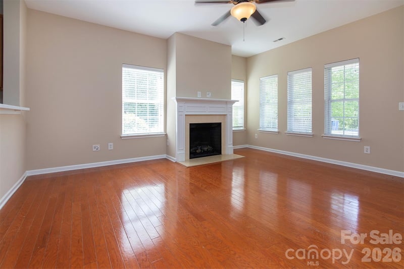 2721 Grain Mill Ln, Charlotte, NC 28214