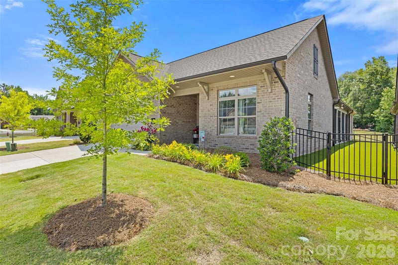 314 Lifestyle Ct, Gastonia, NC 28056