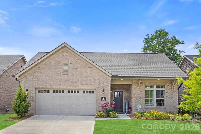 314 Lifestyle Ct, Gastonia, NC 28056