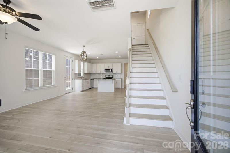 2015 Claybrook Ln, Denver, NC 28037