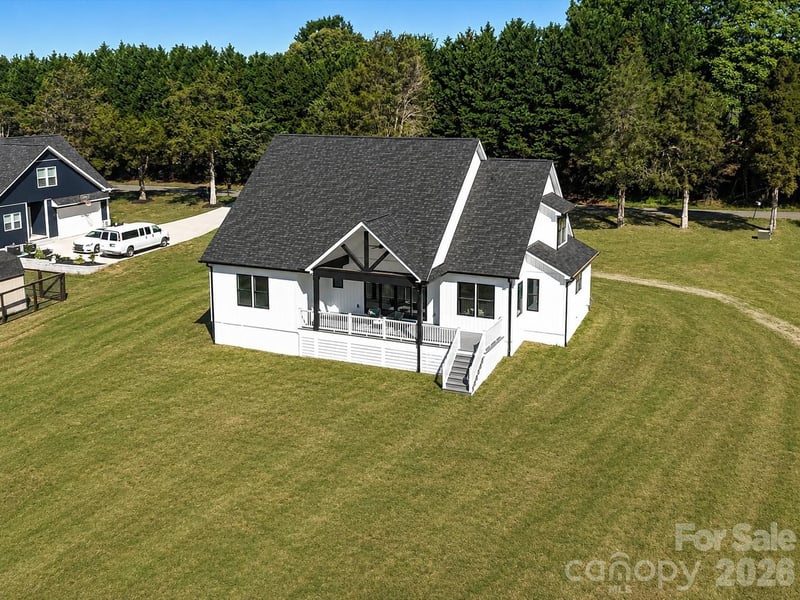 163 Lone Pine Rd, Statesville, NC 28625