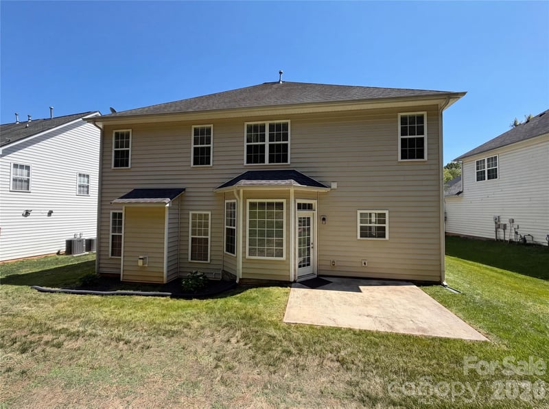 10050 Montrose Dr NW, Charlotte, NC 28269