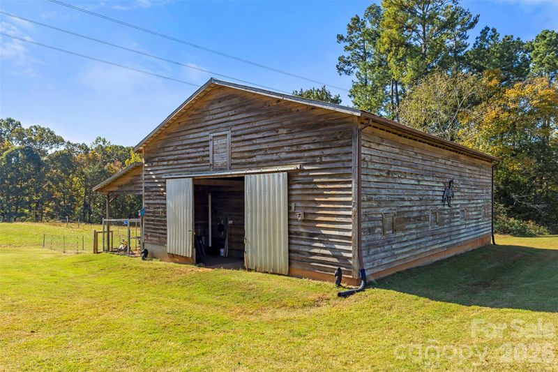 320 Huffstetler Lake Rd, Dallas, NC 28034