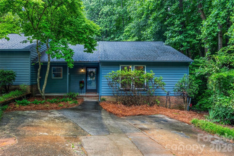 122 Foxwood Village Dr, Fort Mill, SC 29715