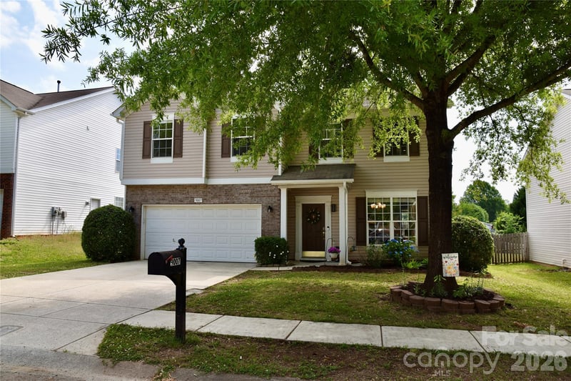 9007 Goldfields Dr, Charlotte, NC 28227