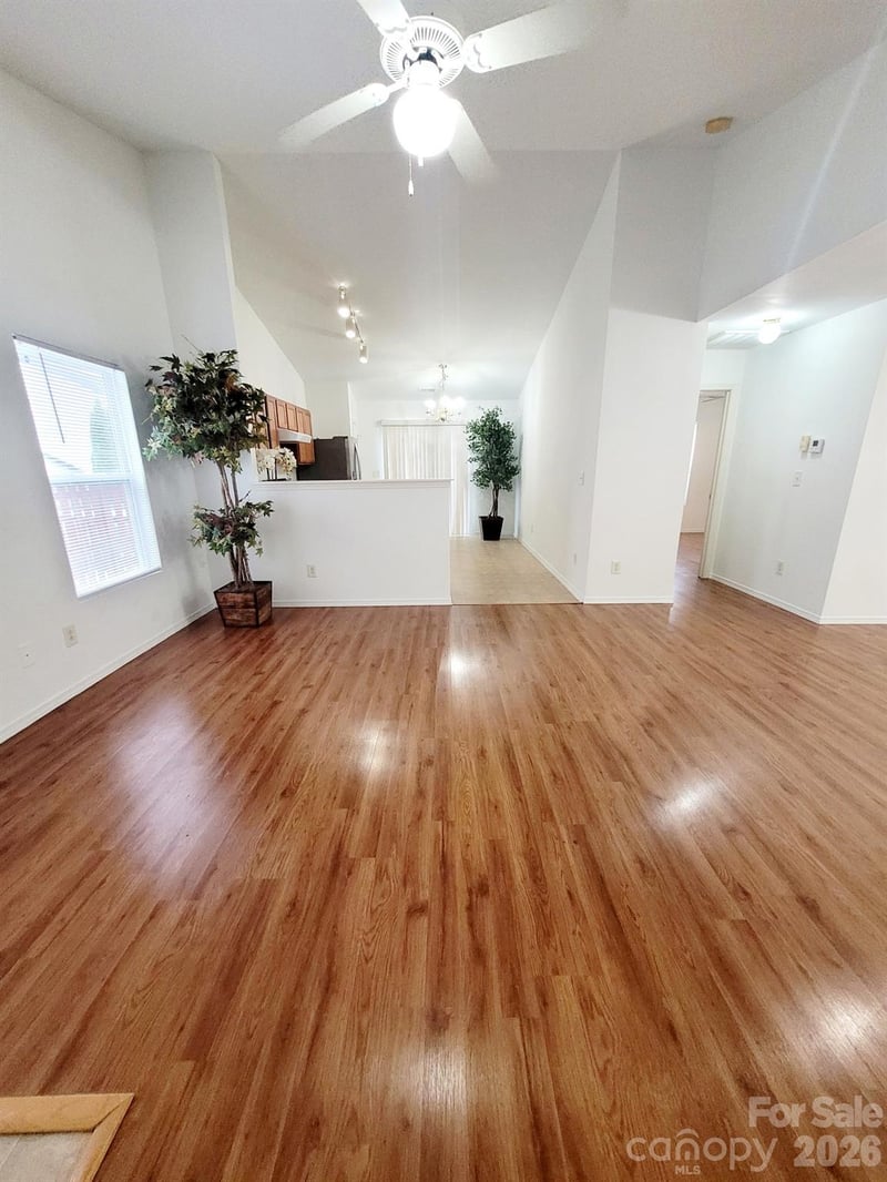 2416 Buckleigh Dr, Charlotte, NC 28215