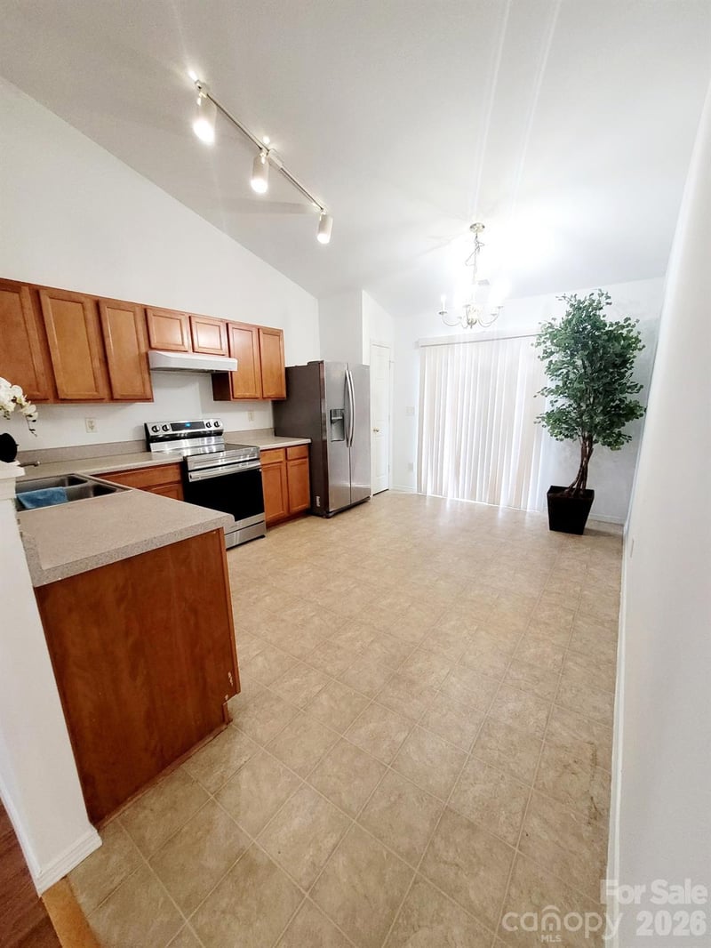 2416 Buckleigh Dr, Charlotte, NC 28215