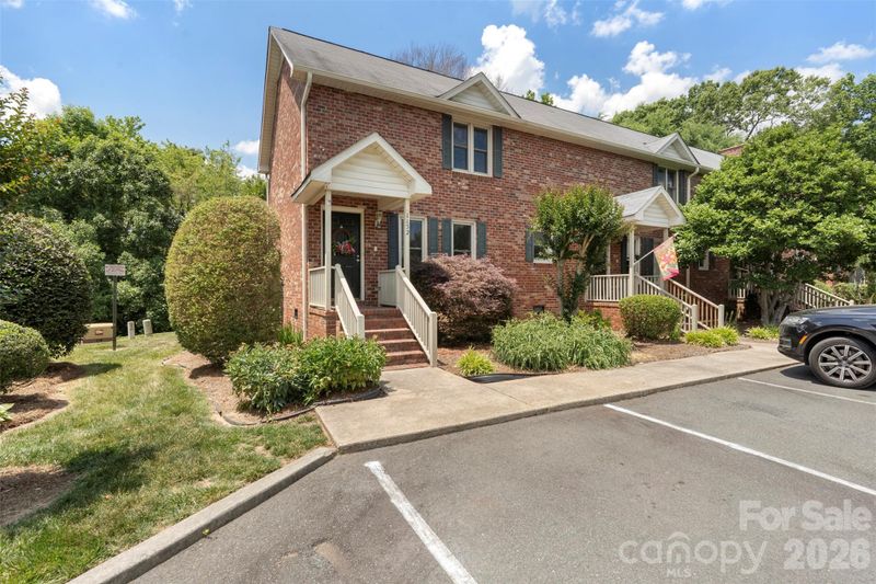 1152 Crestmont Dr SE, Concord, NC 28025