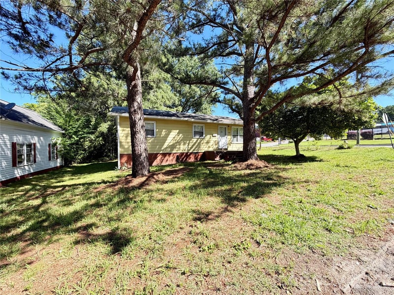 112 Academy Ave NW, Concord, NC 28025