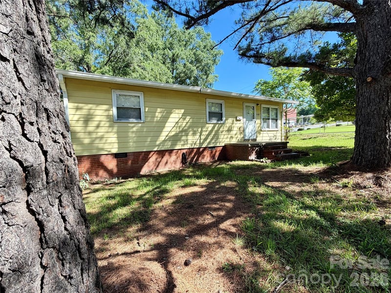 112 Academy Ave NW, Concord, NC 28025