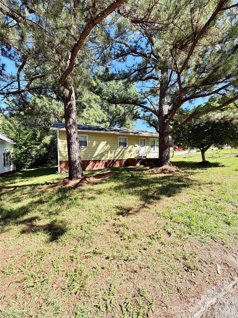 112 Academy Ave NW, Concord, NC 28025