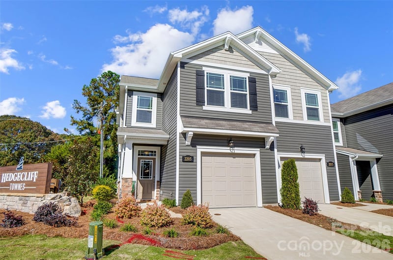 2555 Hedgecliff Rd, Kannapolis, NC 28025