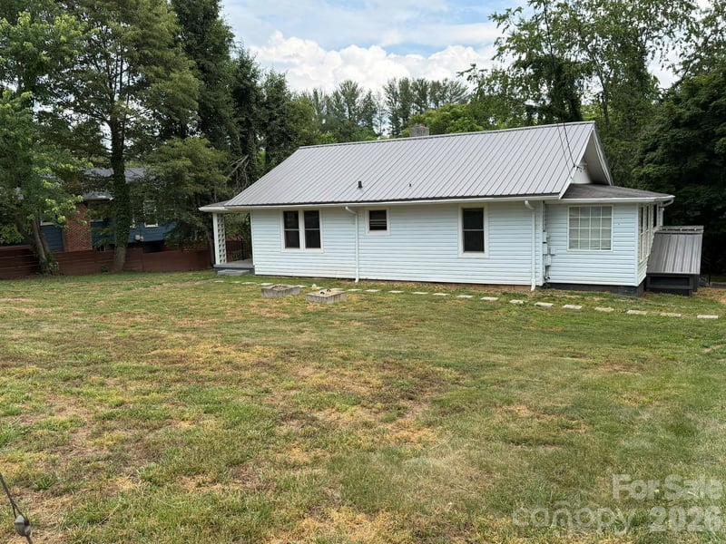 41 Oak Hill Dr, Asheville, NC 28806
