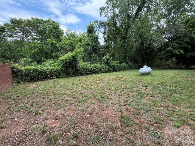 41 Oak Hill Dr, Asheville, NC 28806
