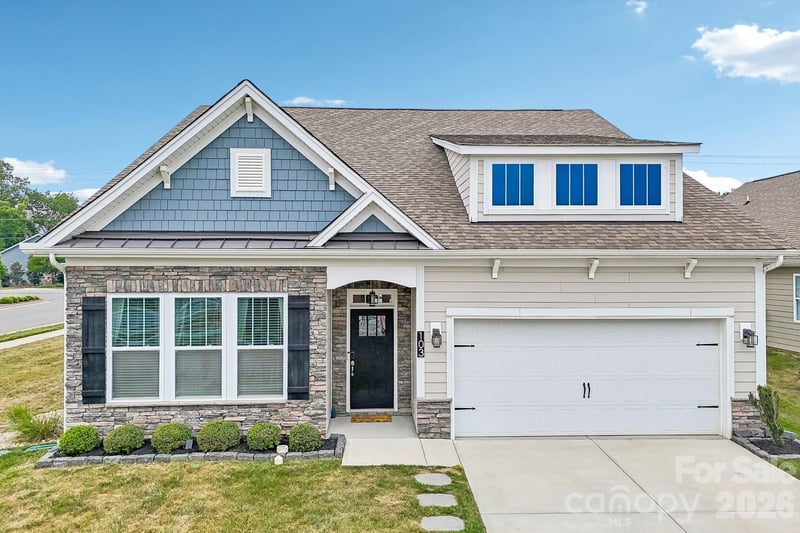 103 Cup Chase Dr, Mooresville, NC 28115