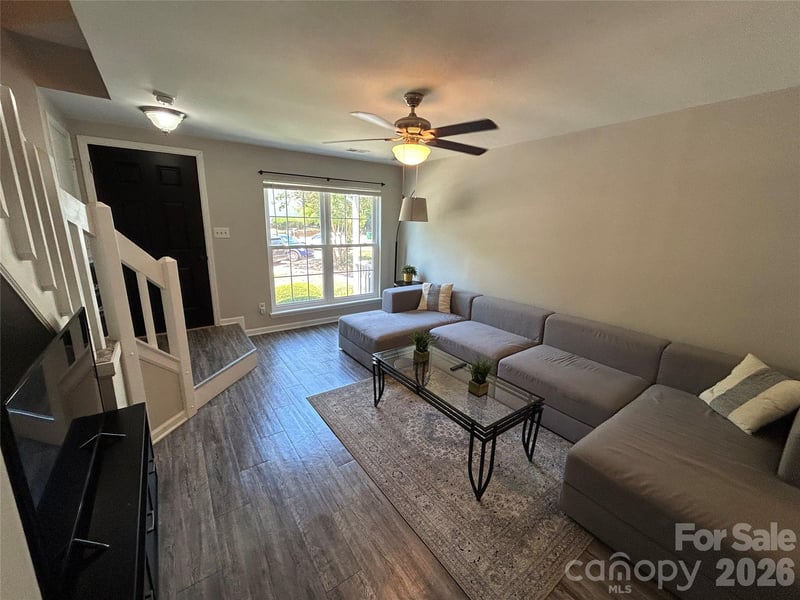 6466 Windsor Gate Ln, Charlotte, NC 28215