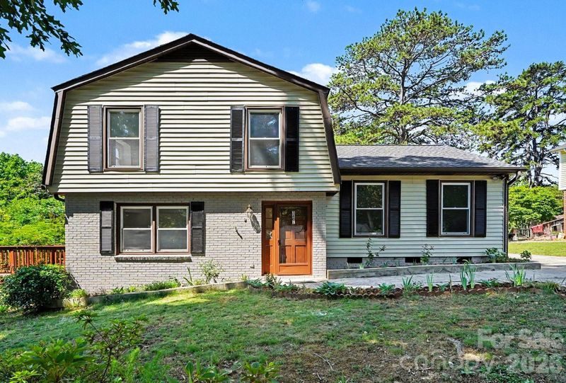3601 Cross Winds Rd, Charlotte, NC 28227