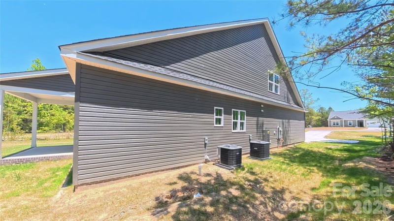3099 Meadowcrest Dr, Clover, SC 29710