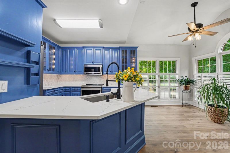 1320 Mill Race Ln, Matthews, NC 28104