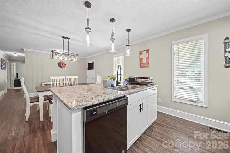 1650 Forest Lake Dr, Rock Hill, SC 29732