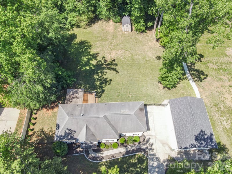 9027 Leah Meadow Ln, Charlotte, NC 28227