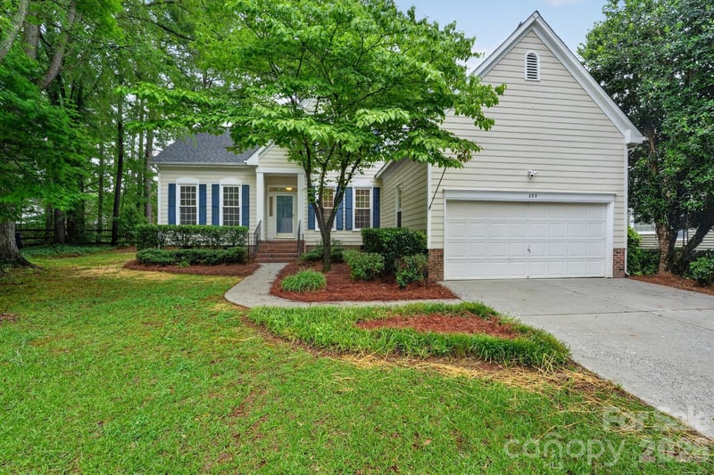 395 Runnymede Dr, Rock Hill, SC 29732