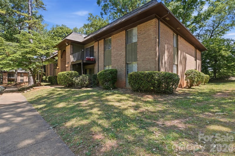 330 Orchard Trace Ln #8, Charlotte, NC 28213