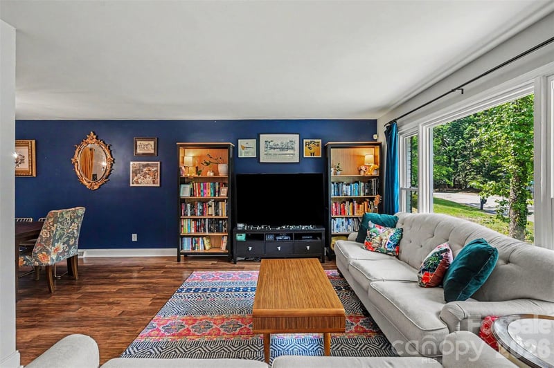 2018 Knell Dr, Charlotte, NC 28212