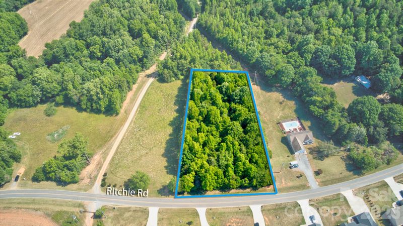 000 Ritchie Rd, Lincolnton, NC 28092