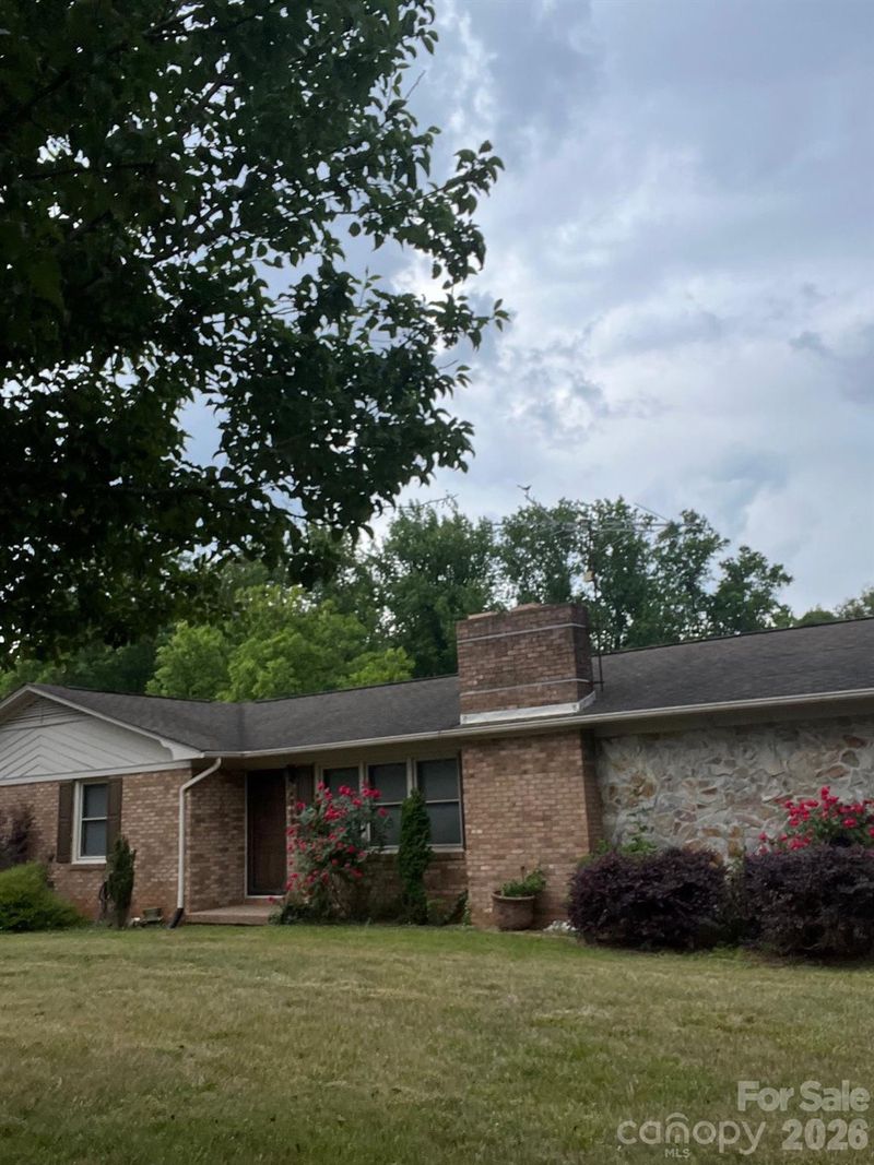 1481 Peeler Rd, Vale, NC 28168