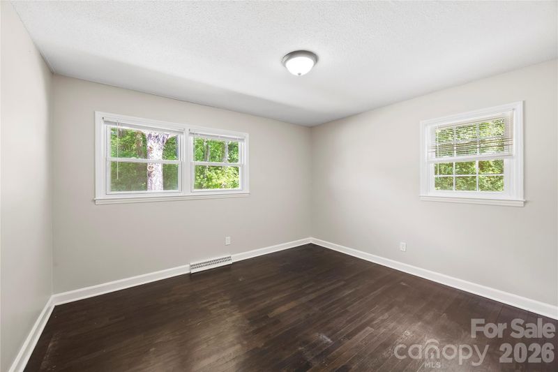 723 Vancouver Ln, Gastonia, NC 28052