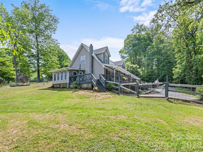 222 Thistle Rg, Clyde, NC 28721