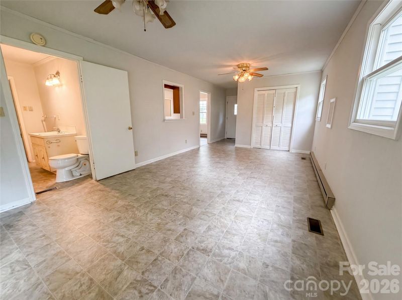 318 Mitchell St, Belmont, NC 28012