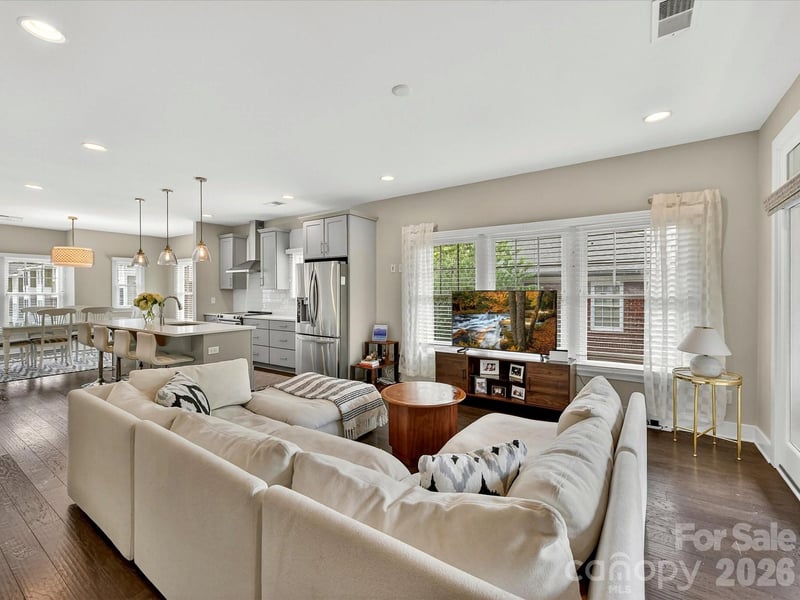 131 Grandin Rd, Charlotte, NC 28208