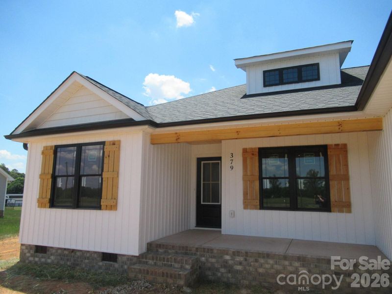 379 Northbrook Iii School Rd, Vale, NC 28168
