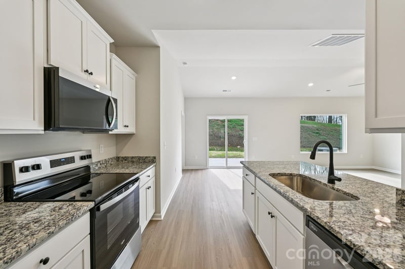 3421 Yorkshire Dr, Gastonia, NC 28052