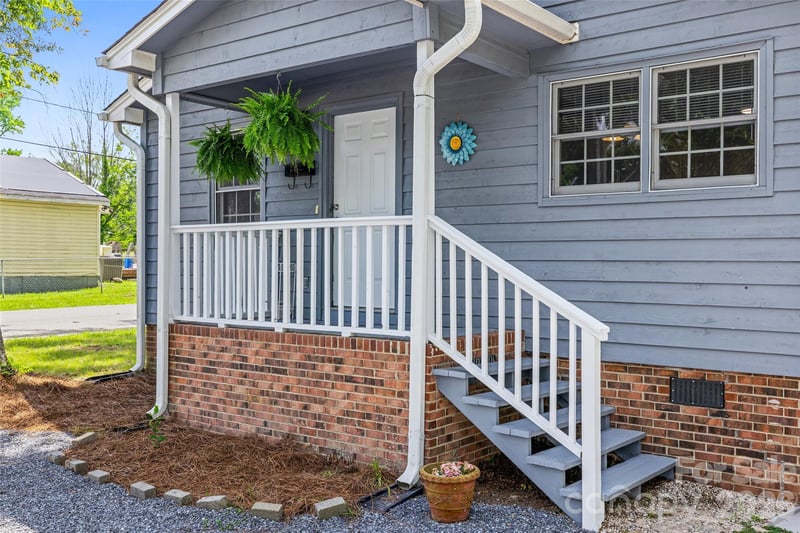 1421 Flint Hill St, Rock Hill, SC 29730