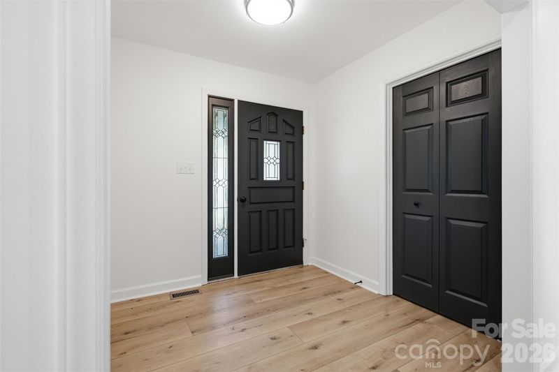 3730 Club House Dr NE, Conover, NC 28613