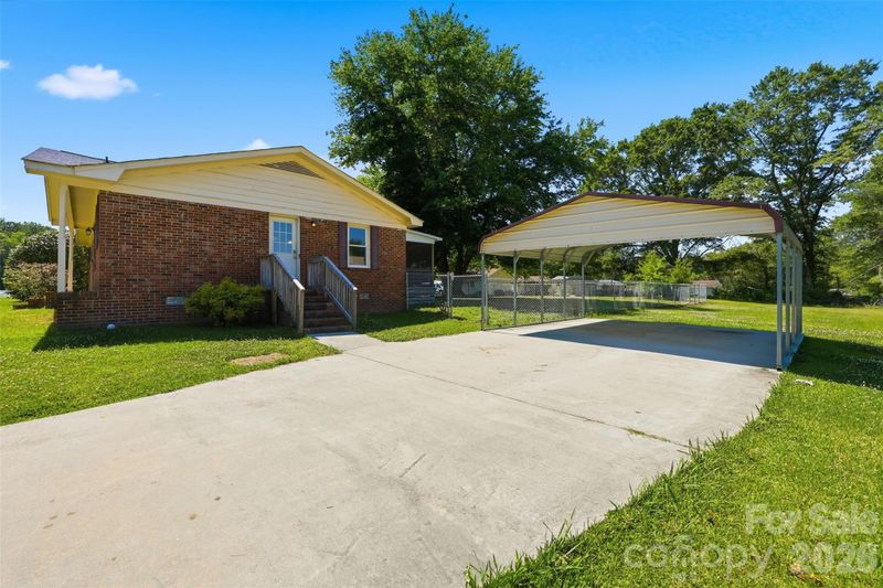 506 Providence Rd, Lancaster, SC 29720